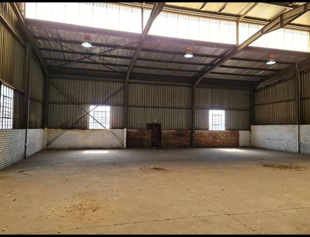 510M² WAREHOUSE TO LET IN WADEVILLE